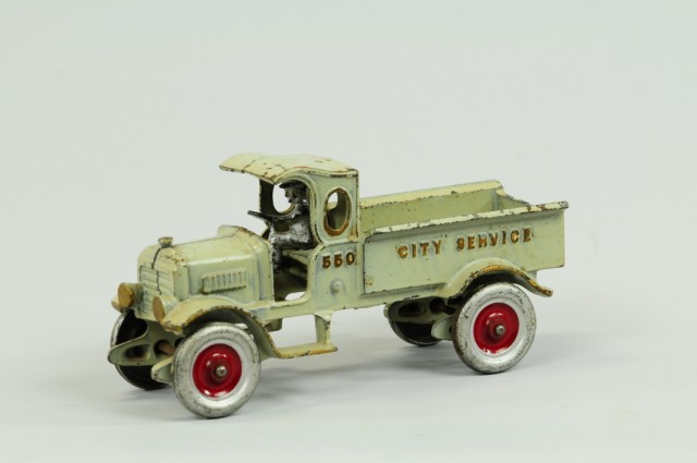 CITY SERVICE TRUCK Kenton cast