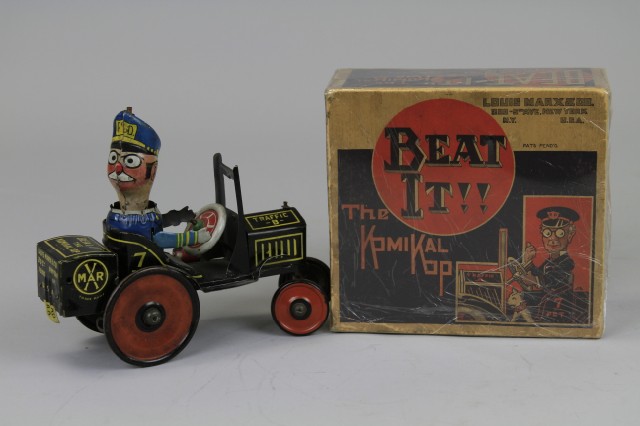 BOXED ''BEAT IT'' KOMIKAL KOP CAR