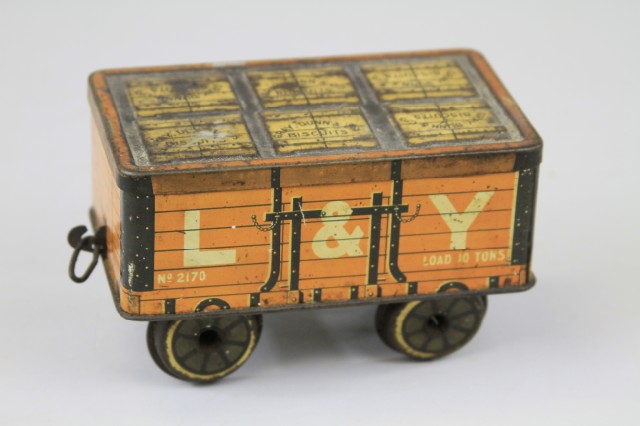 GRAY DUNN FREIGHT CAR BISCUIT TIN 17a088