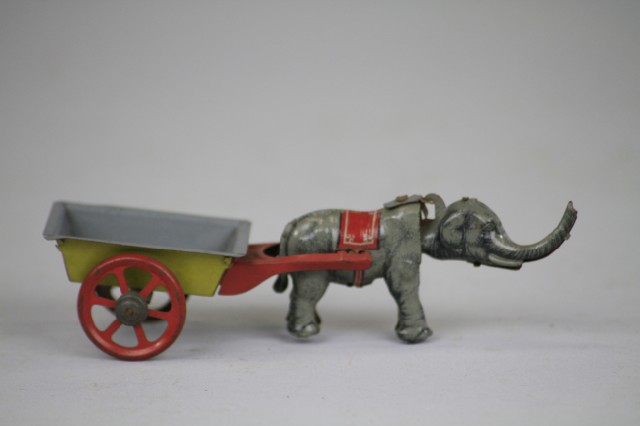 ELEPHANT CART WITH NODDING HEAD 17a0e6