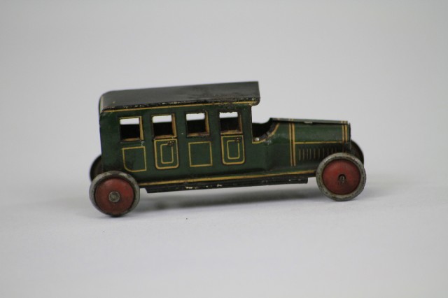 TOWN CAR PENNY TOY Fischer green 17a0fc