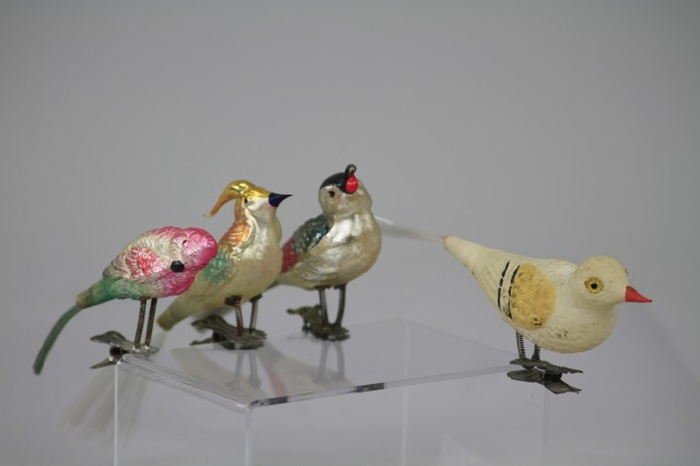 GLASS BIRDS WITH SPUN GLASS TAILS 17a18f