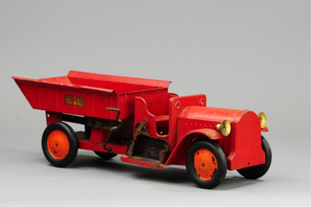 STRUCTO DUMP TRUCK Electric lights painted