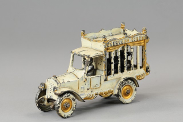 KENTON OVERLAND CIRCUS TRUCK Cast