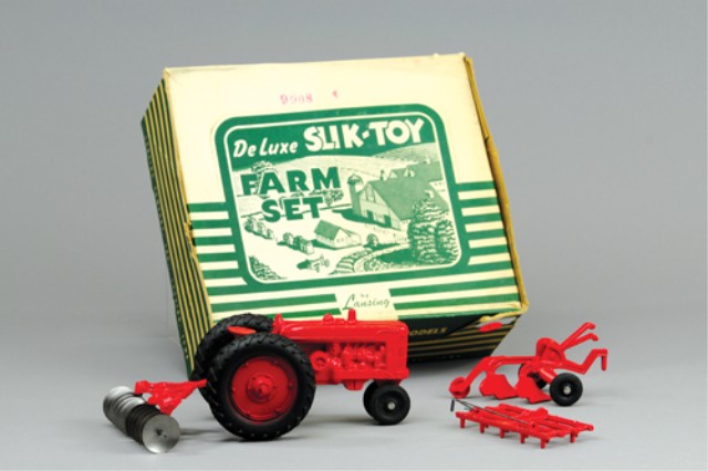 SLIK-TOY BOXED FARM SET Unused