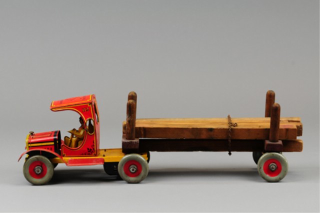 STRAUSS LUMBER KING TRUCK Lithographed 17a431