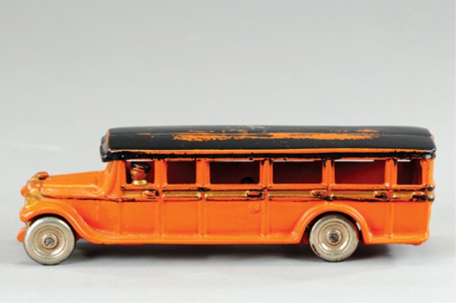 FREIDAG BUS Cast iron painted in 17a4ad