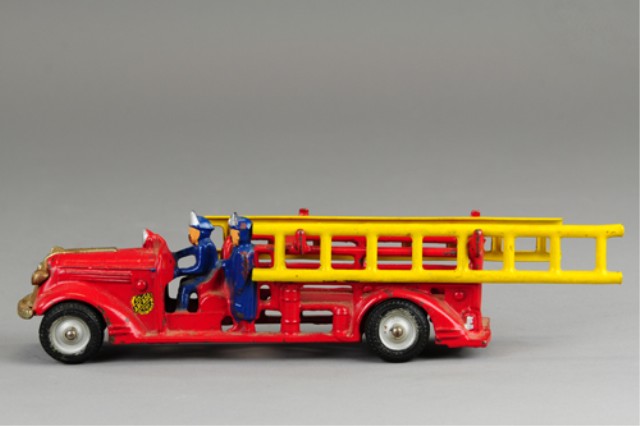 ARCADE PONTIAC LADDER TRUCK Cast 17a4ca