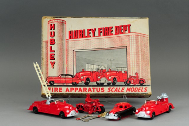 HUBLEY FIRE APPARATUS BOX SET Includes