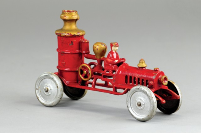 EARLY HUBLEY FIRE PUMPER Features