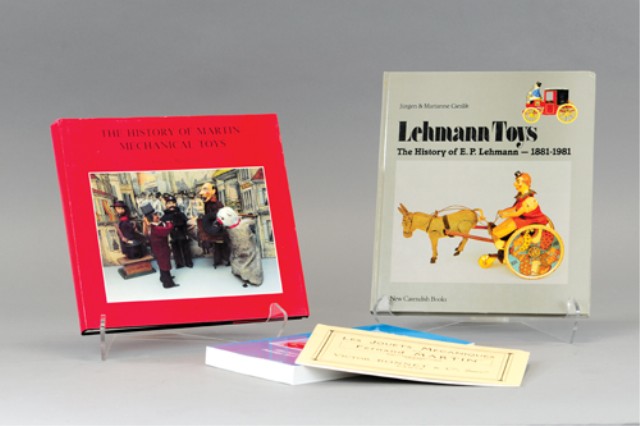 EUROPEAN TOY REFERENCE BOOKS Includes 17a4dd