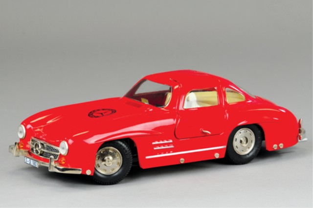 MARKLIN BOXED MERCEDES BENZ RACER 17a4ff