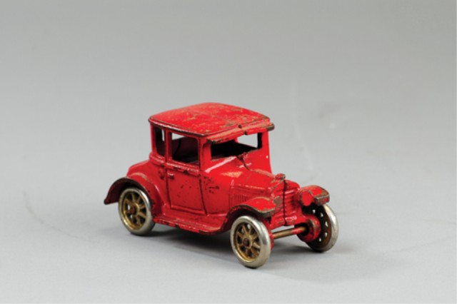 ARCADE MODEL T COUPE Cast iron painted