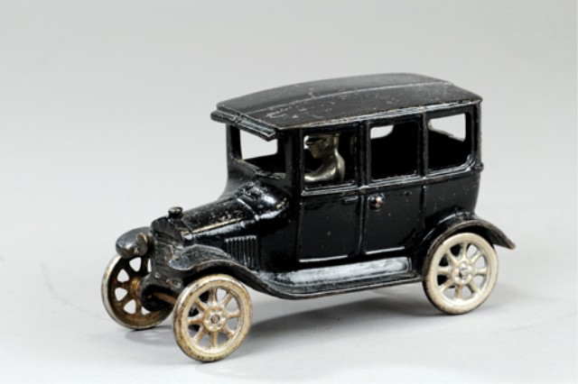 ARCADE MODEL T FOUR DOOR SEDAN Cast