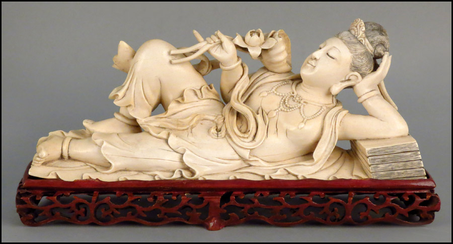 CHINESE CARVED IVORY FIGURE OF 1780aa
