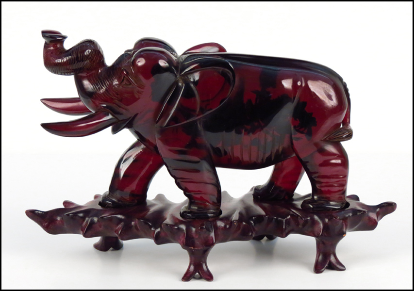 CHERRY AMBER ELEPHANT Provenance  1780da