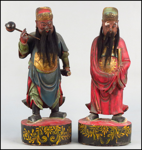 TWO CHINESE POLYCHROME FIGURES  17810d