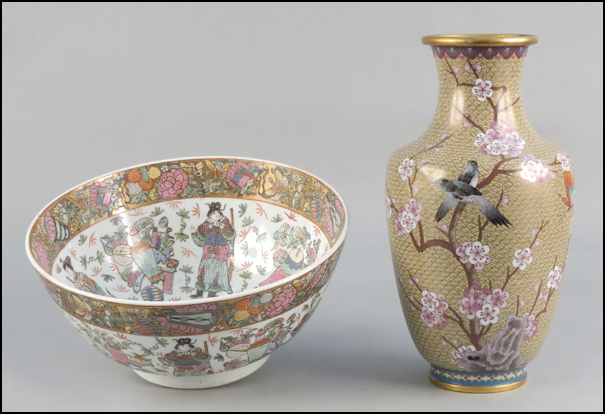 JAPANESE CLOISONNE VASE Together 178117