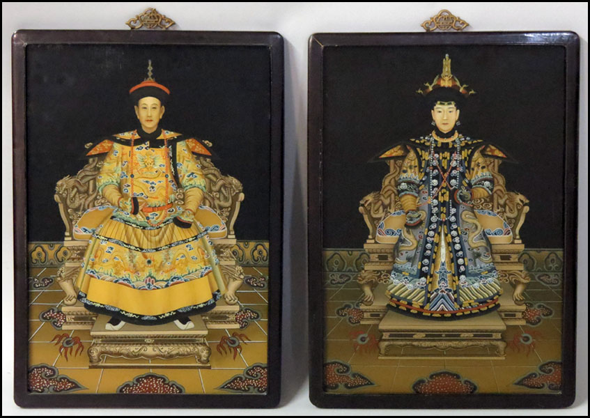 PAIR OF CHINESE REVERSE PAINTED 178142