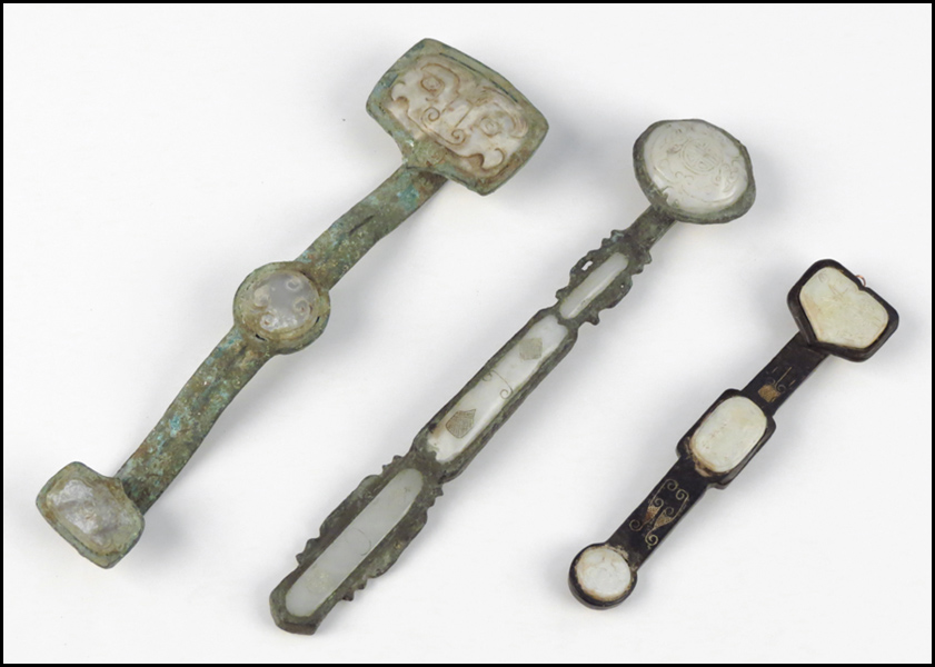 TWO CARVED JADE AND BRONZE SCEPTORS  17819e