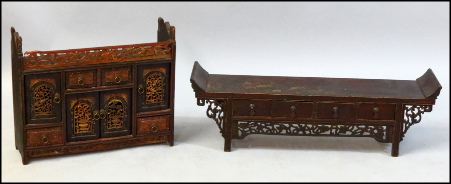 JAPANESE ALTAR TABLE With four 1781cf