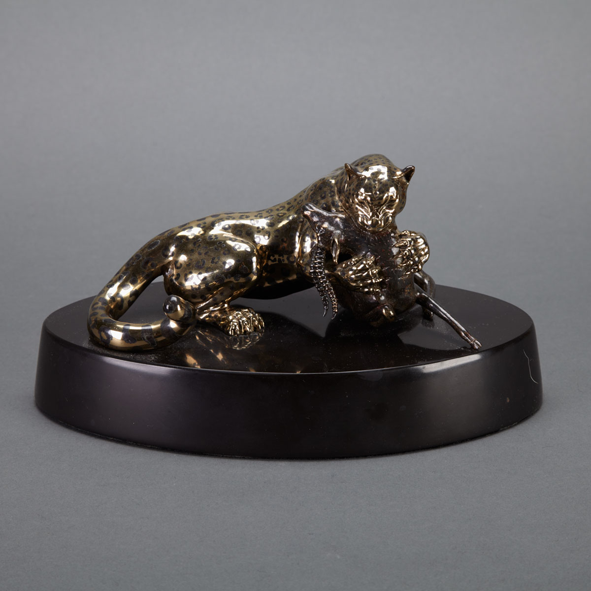 Gold Inlaid Bronze Group of a Cheetah 17826b