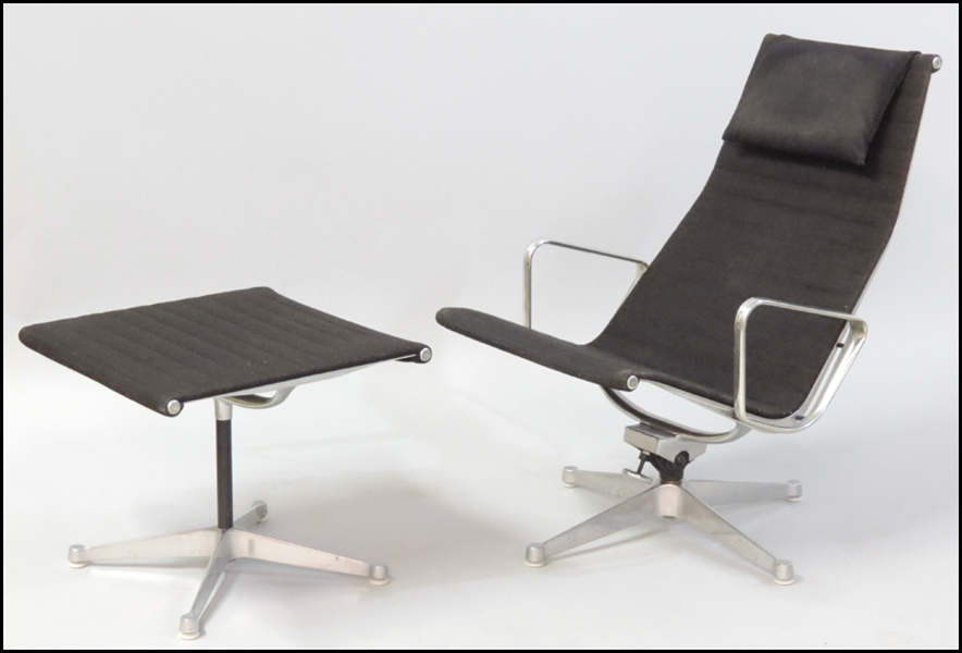 EAMES ALUMINUM GROUP LOUNGE CHAIR