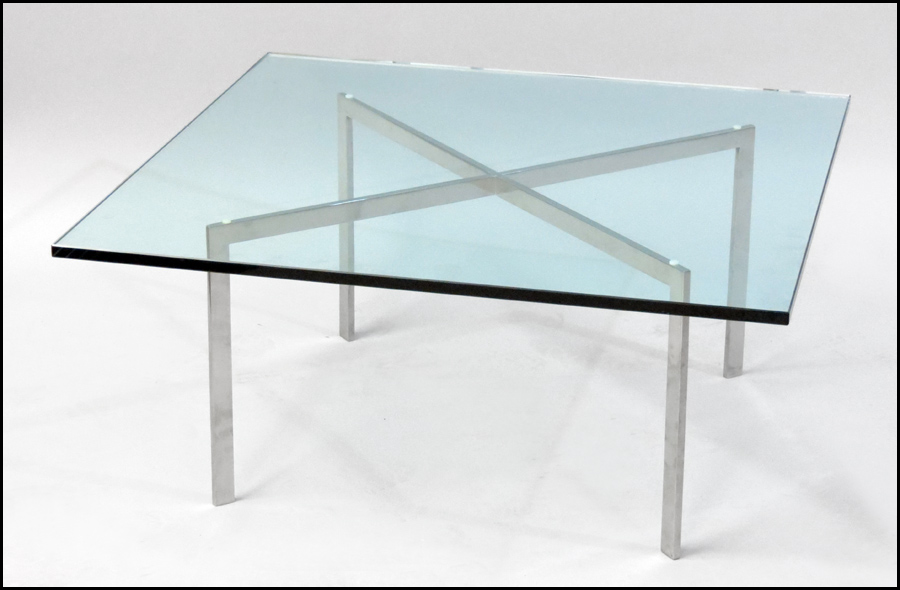 MIES VAN DER ROHE GLASS TOP COCKTAIL 178287