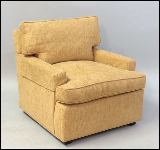 CONTEMPORARY UPHOLSTERED CLUB CHAIR  17829a