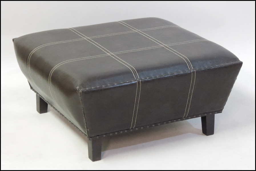 LEATHER UPHOLSTERED OTTOMAN H  1782b9