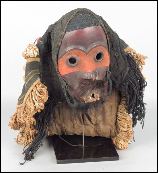 CARVED AND PAINTED WOOD MASK With 17840f
