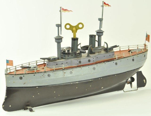 FLEISCHMANN BATTLESHIP #640/45