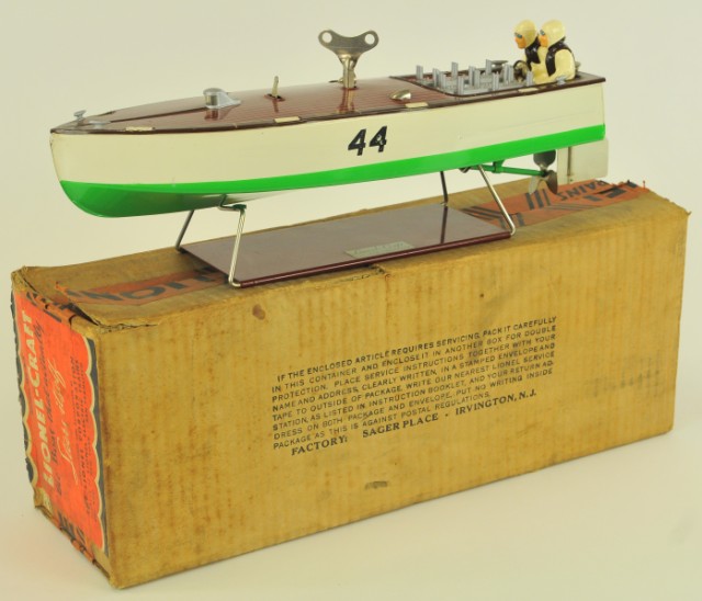BOXED LIONEL SPEED BOAT 44 Pressed 1785ee