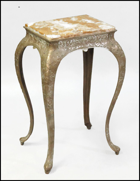 CHINOISERIE GILT METAL AND MARBLE 178668