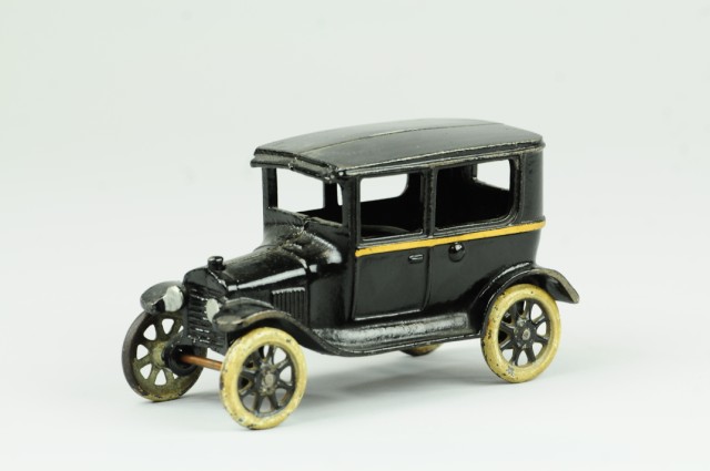 ARCADE MODEL T TWO DOOR SEDAN Cast