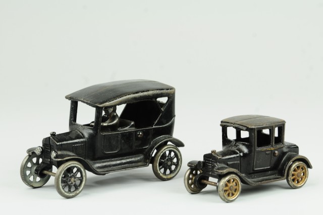 ARCADE TOURING CAR AND MODEL 'T'