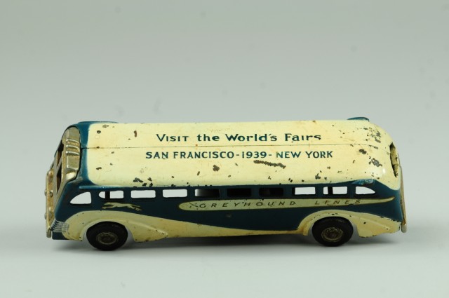 1939 GREYHOUND BUS WITH WORLDS FAIR