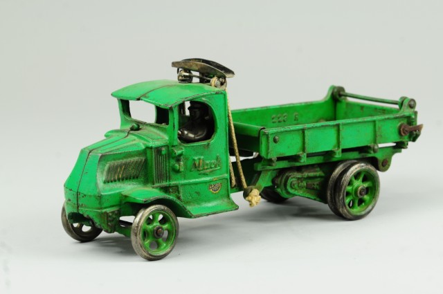 MACK T BAR DUMP TRUCK Arcade cast 17894c