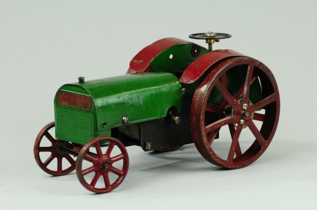 STRUCTO FARM TRACTOR Pressed steel with