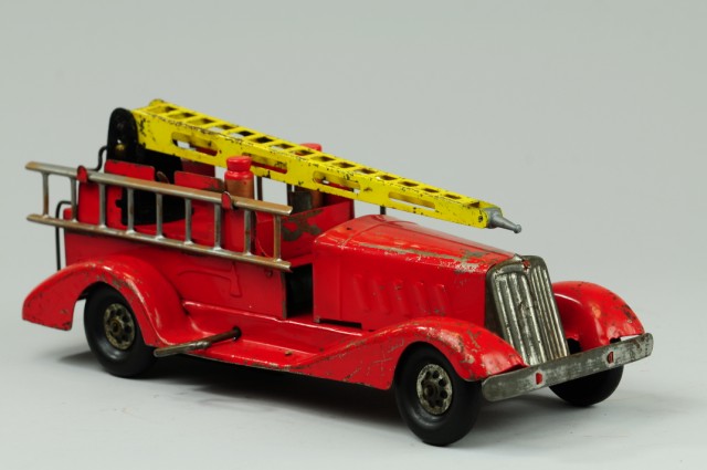 GIRARD FIRE TRUCK Pressed steel