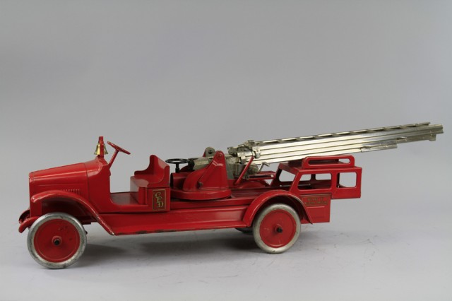 BUDDY L AERIAL LADDER TRUCK Pressed