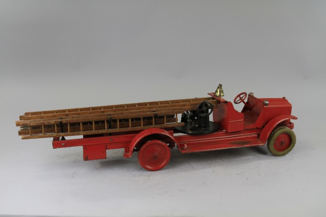 KELMET AERIAL FIRE TRUCK C. 1920's