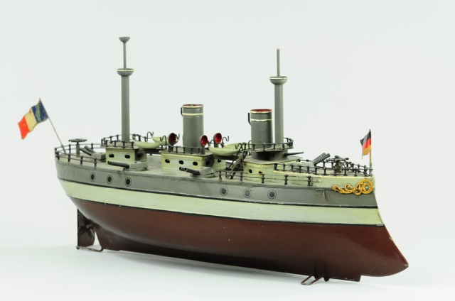 FLEISCHMANN WARSHIP Painted in