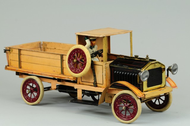 DOLL STEAM DRIVEN LORRY Germany 178c25