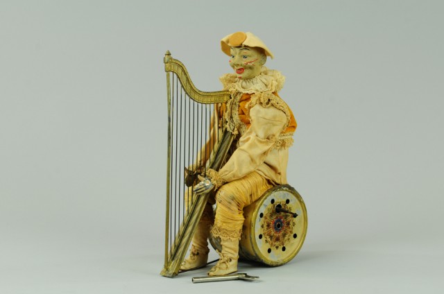 CLOWN PLAYING HARP Germany attributed 178cc2