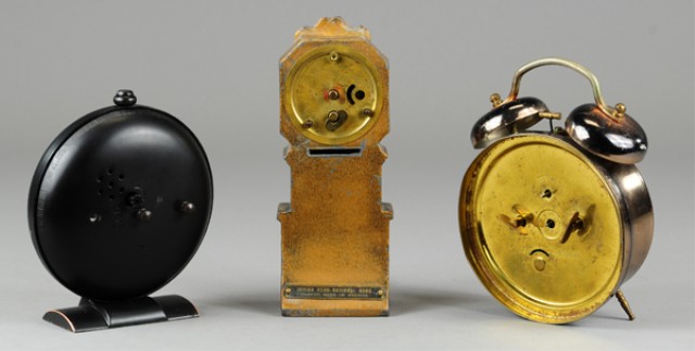 THREE CLOCKS AND SERVICE BELL Mixed 178d71