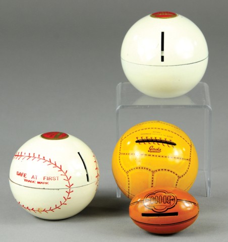 GROUPING OF SPORT BALL STILL BANKS Tin