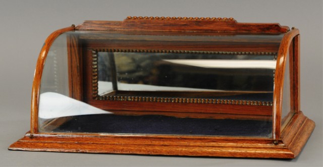 SMALL DISPLAY CASE Wood frame with 178e14