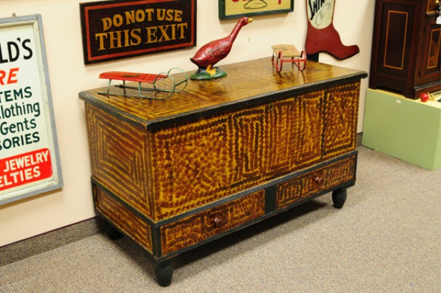 PENNSYLVANIA DOWER CHEST c. 1840