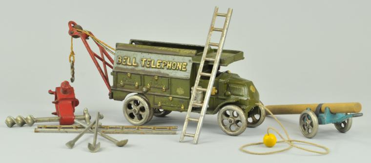 BELL TELEPHONE TRUCK Hubley green 17a715